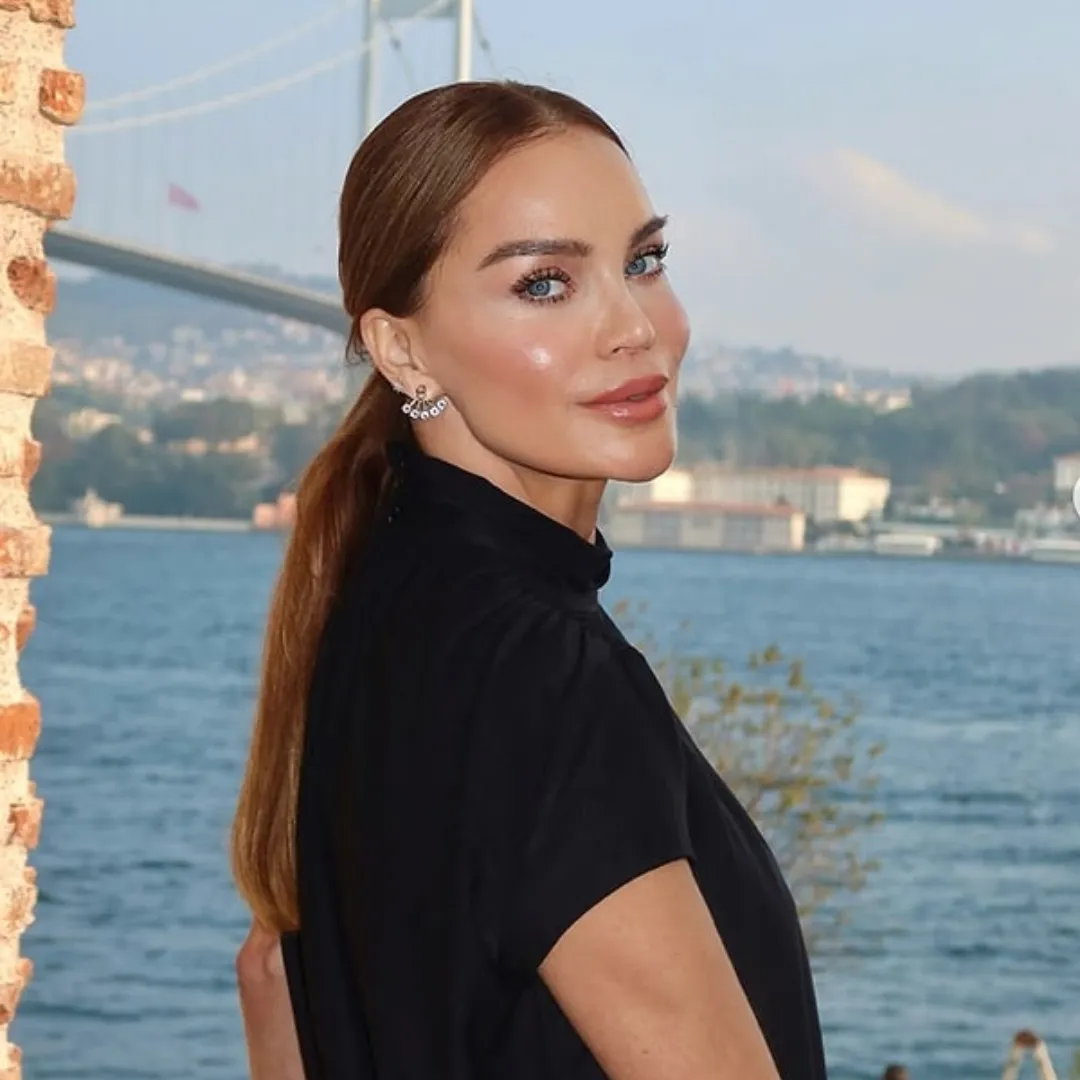 Ebru Şallı